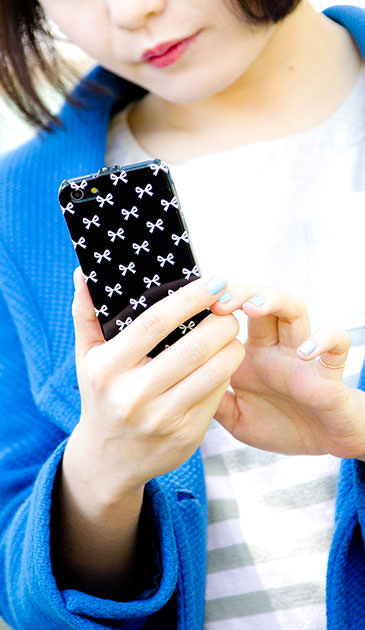 Medium リボン ［ ハードケース（光沢） for AQUOS compact ］